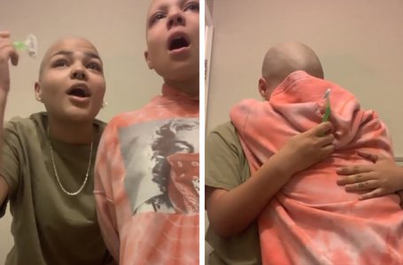 Se corta el cabello y sus cejas para apoyar a su hermana enferma con cáncer