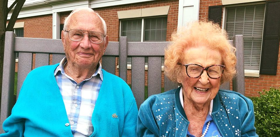 ¡Nunca es tarde para el amor! Mujer de 103 años se casó con su novio de 100 años