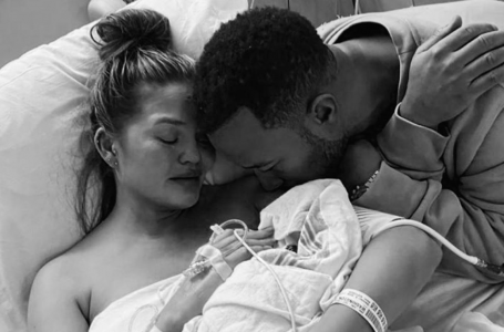 Chrissy Teigen y John Legend pierden al bebé que esperaban